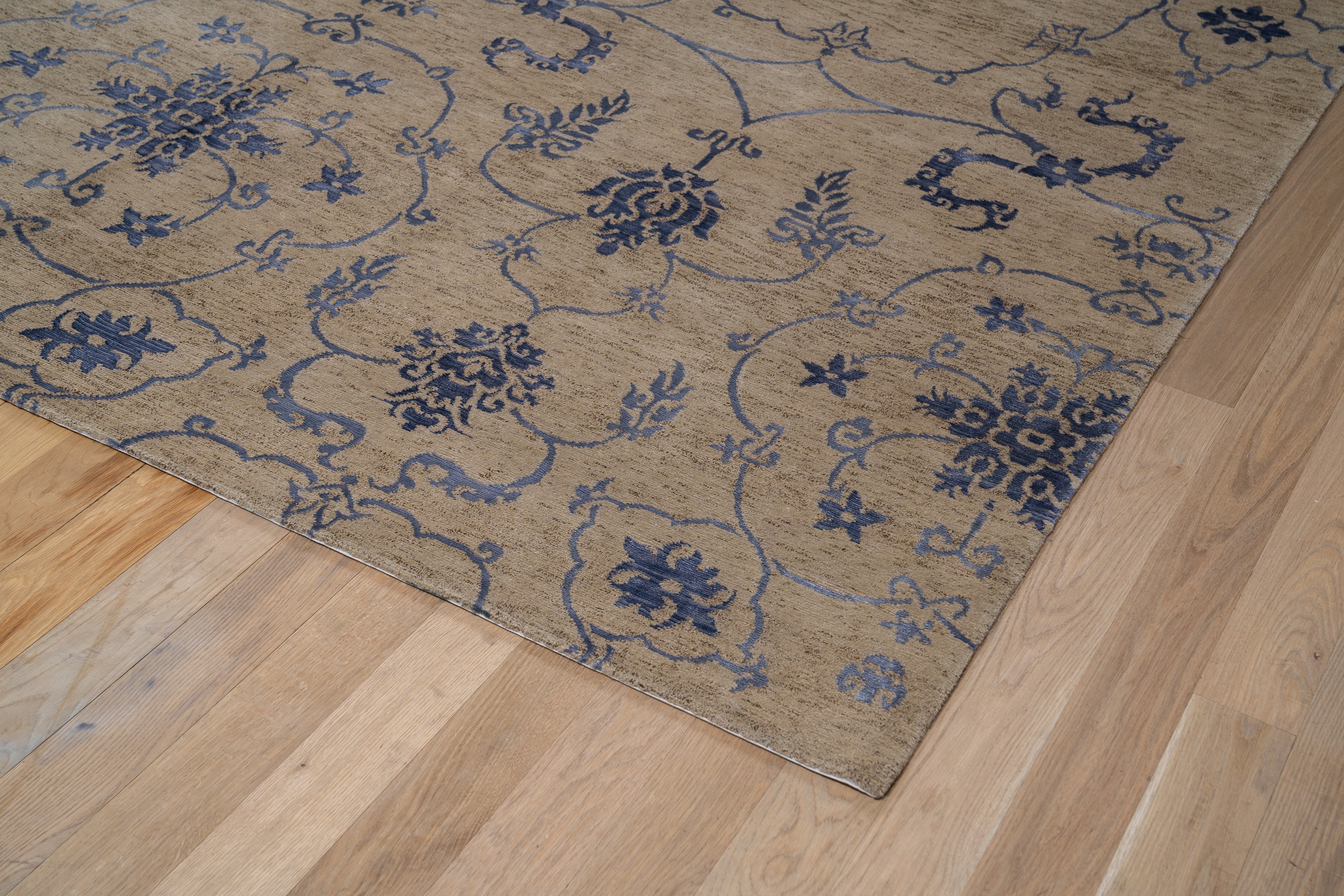 20009 Fine Hand Knotted Nepal Rug