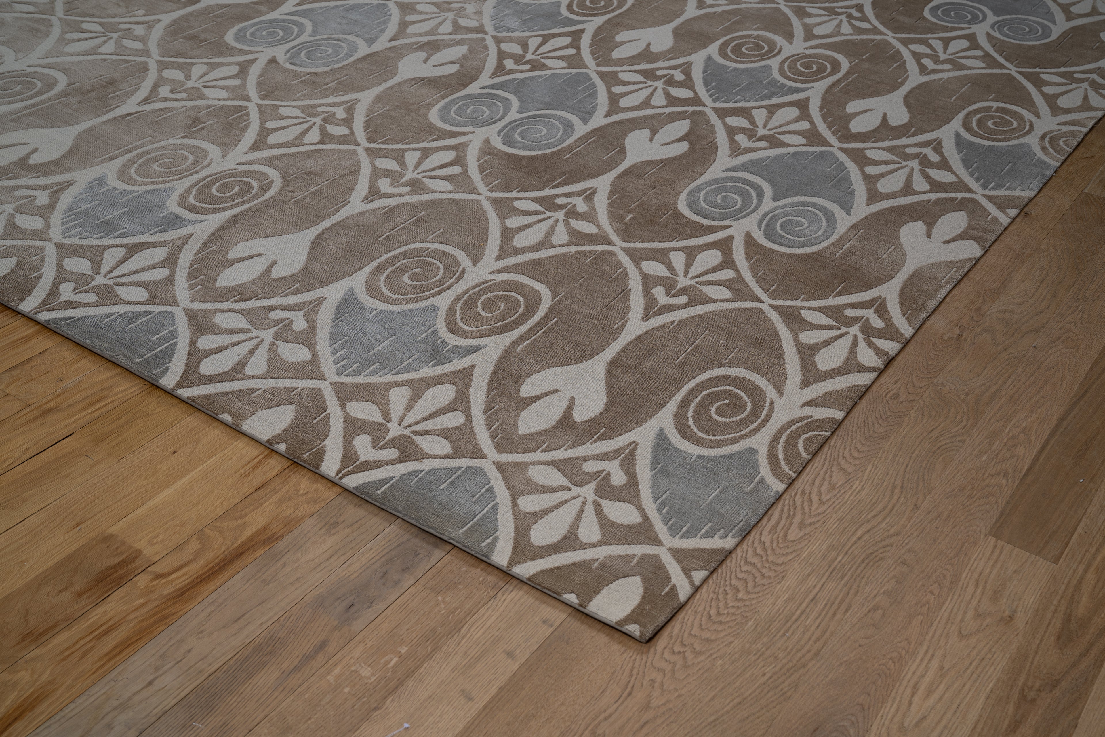 20017 Fine Hand Knotted Nepal Rug