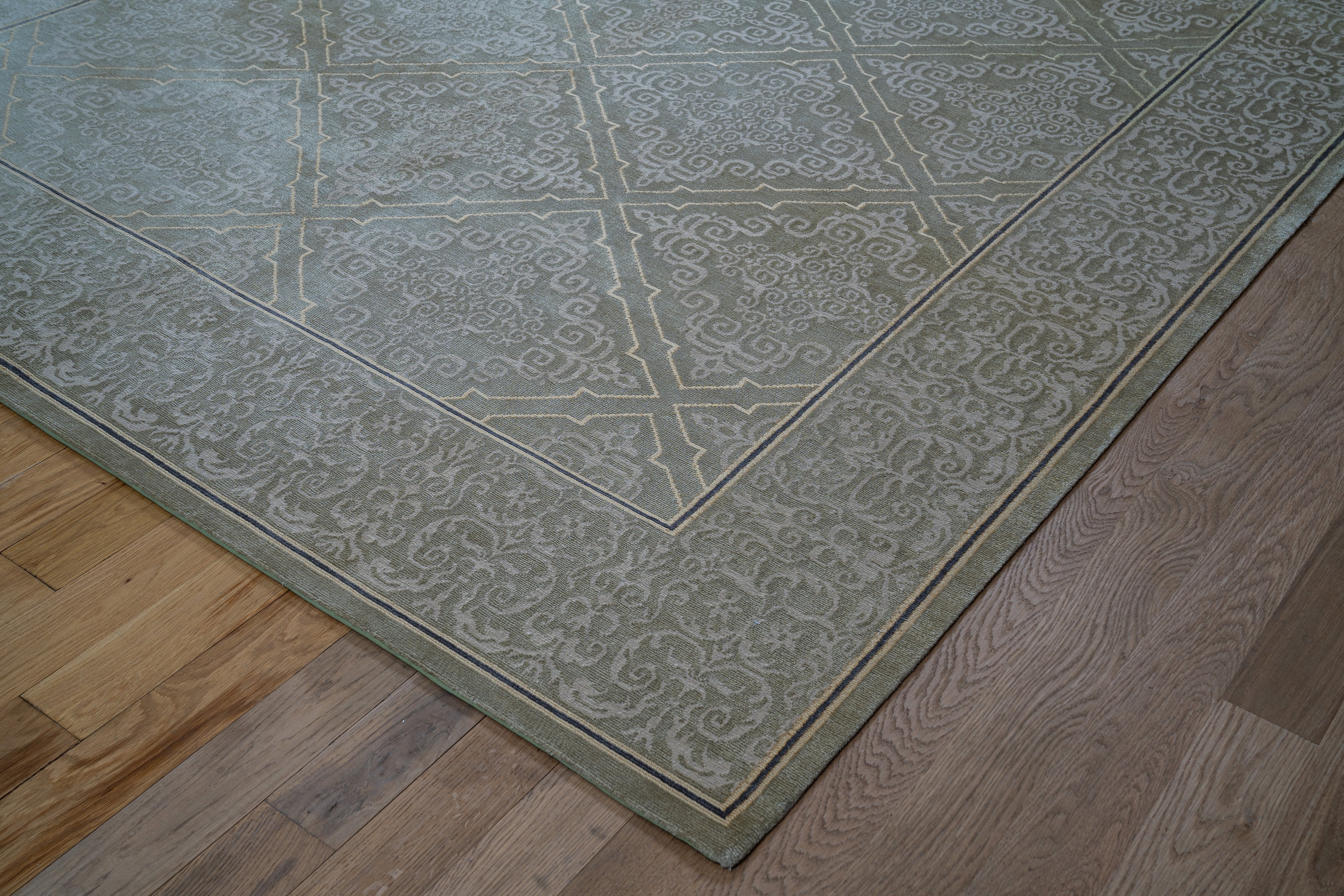 20039 Fine Hand Knotted Nepal Rug