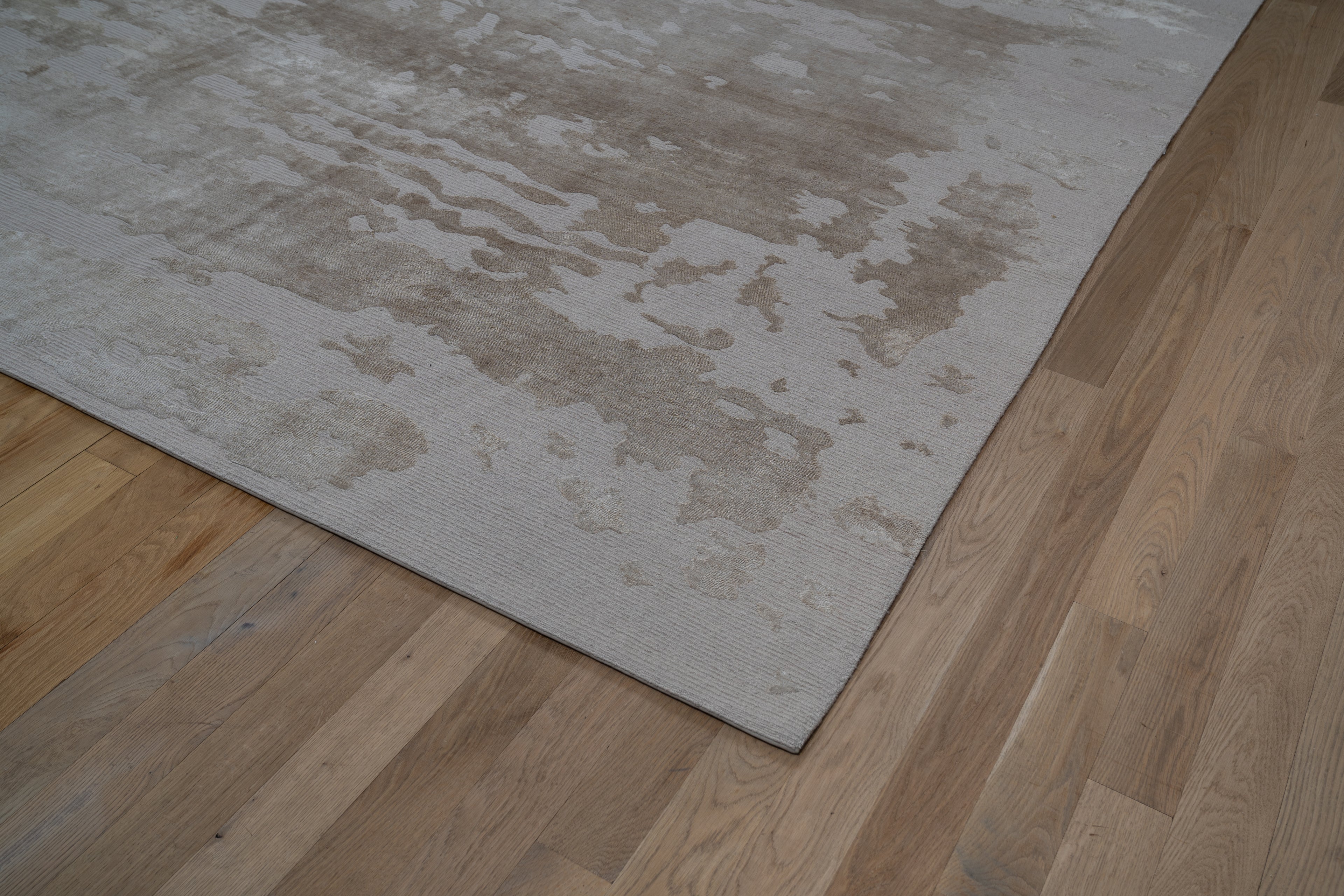 20044 Fine Hand Knotted Nepal Rug