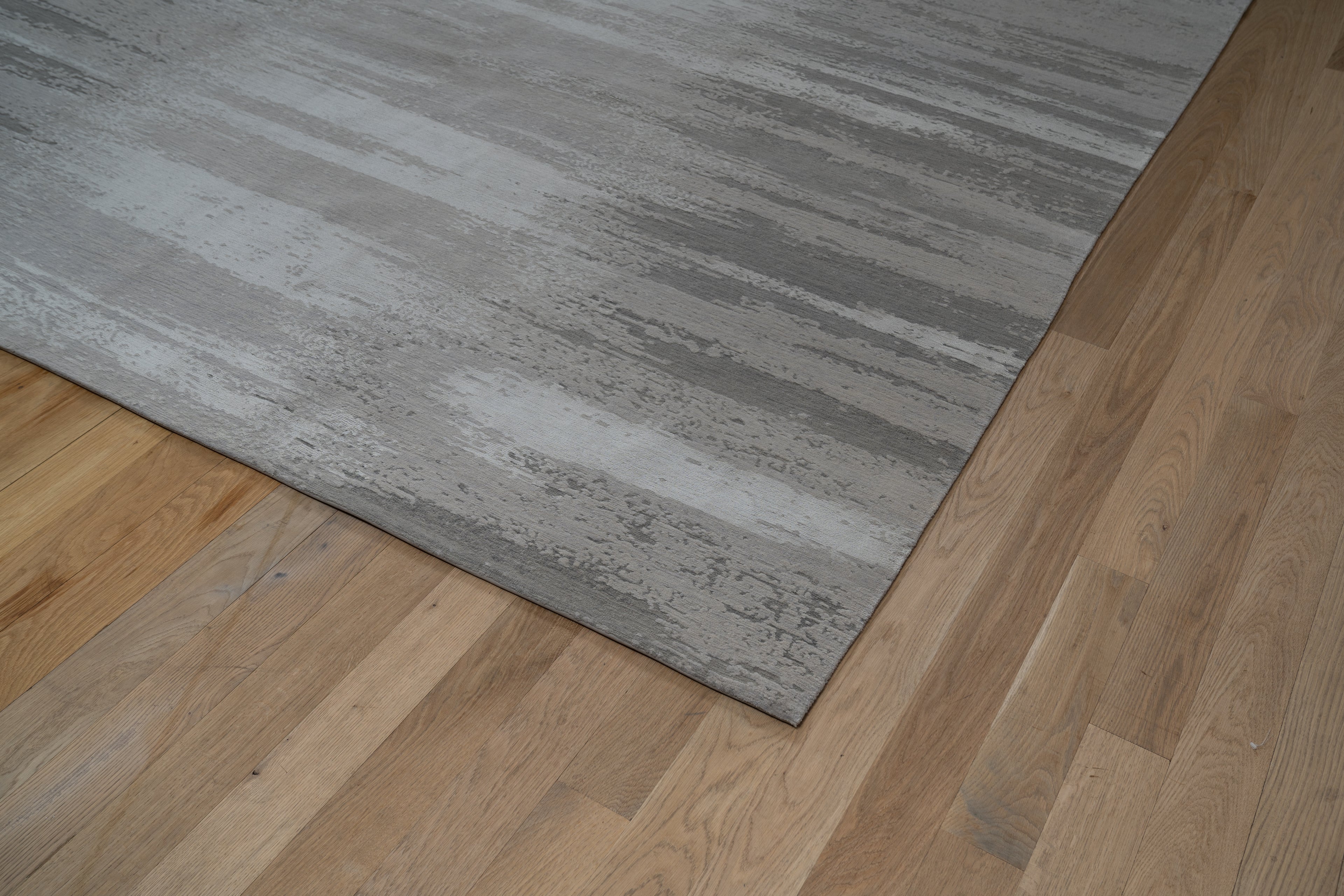 20049 Fine Hand Knotted Nepal Rug