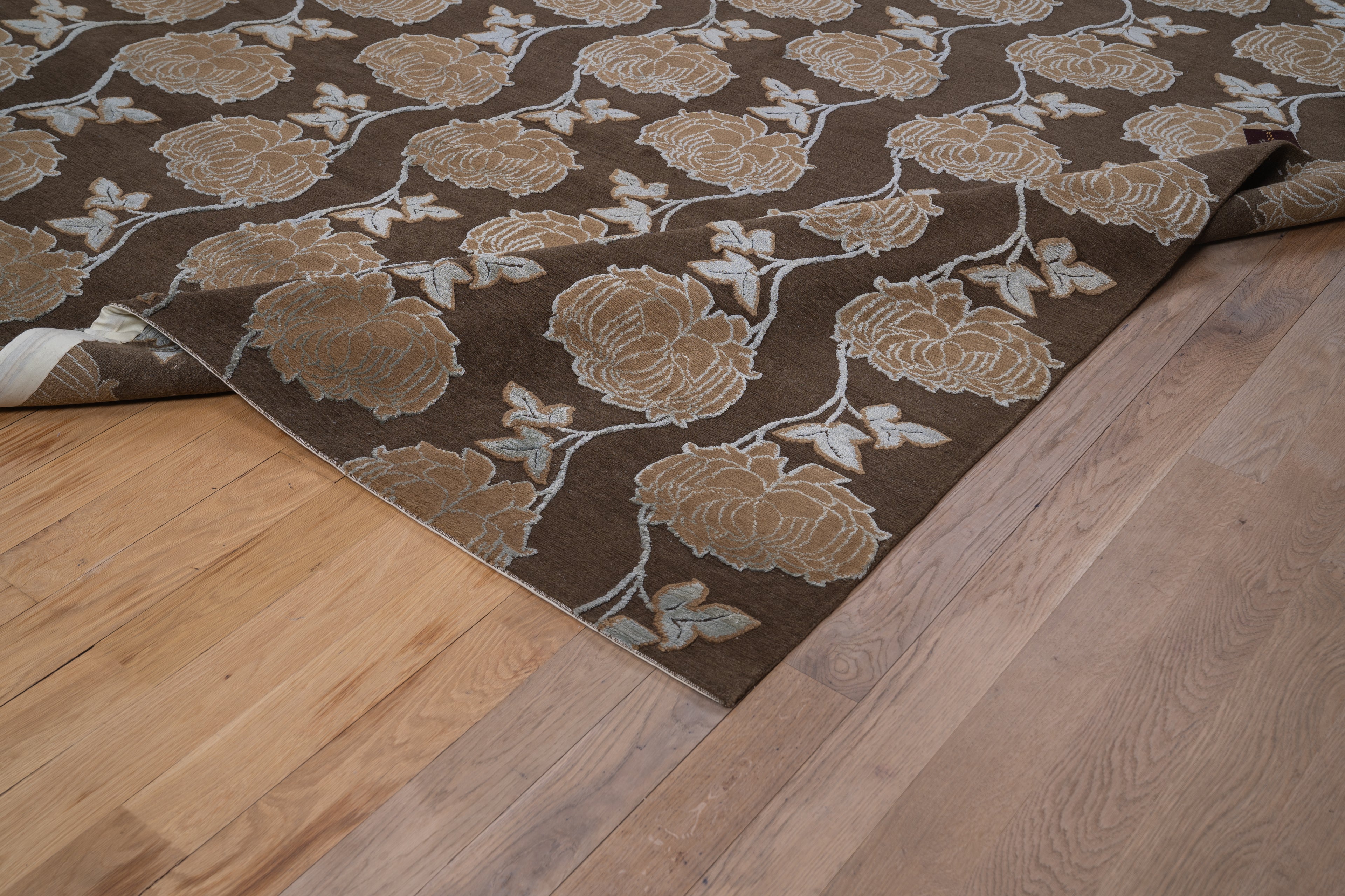 20057 Fine Hand Knotted Nepal Rug