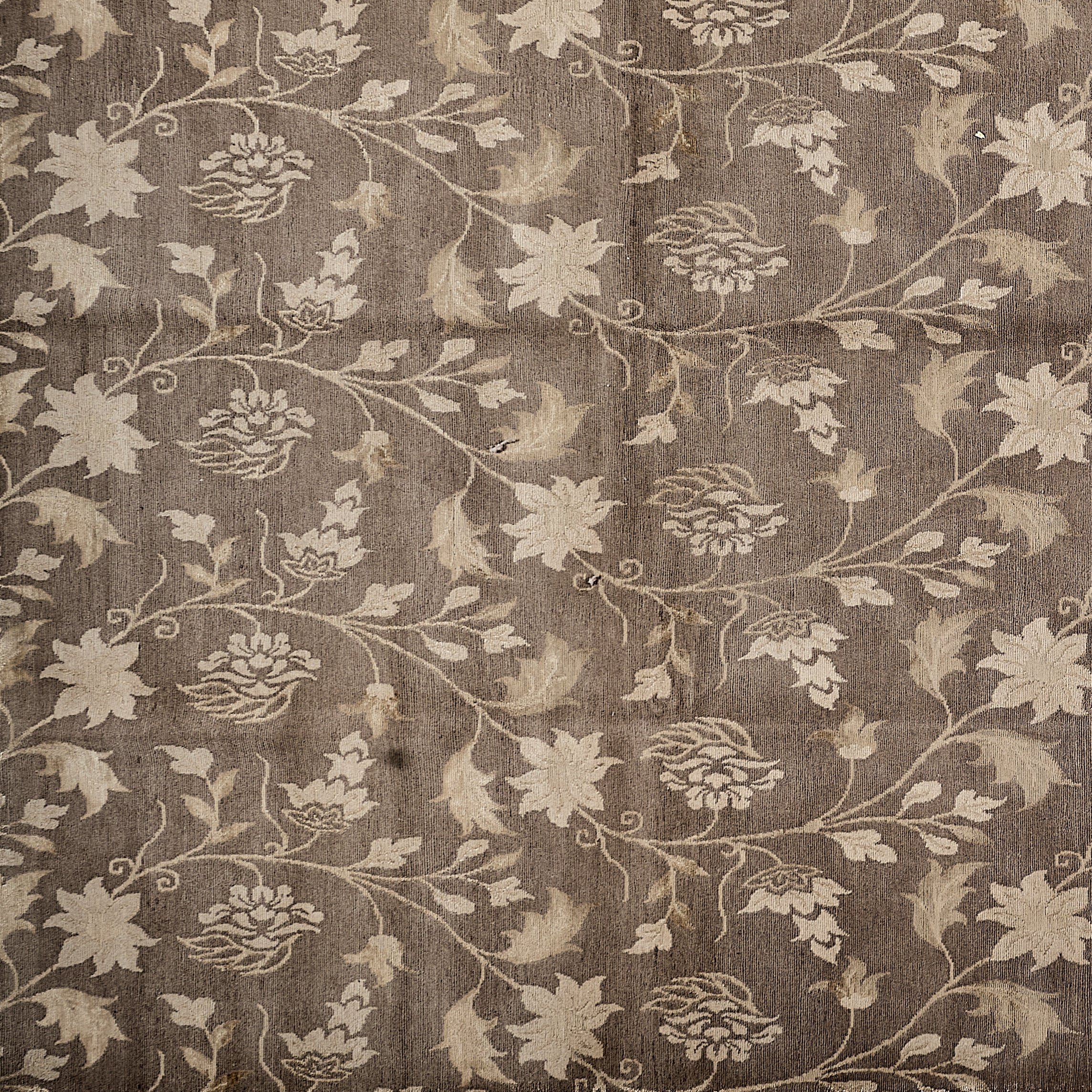 20148 Fine Hand Knotted Nepal Rug