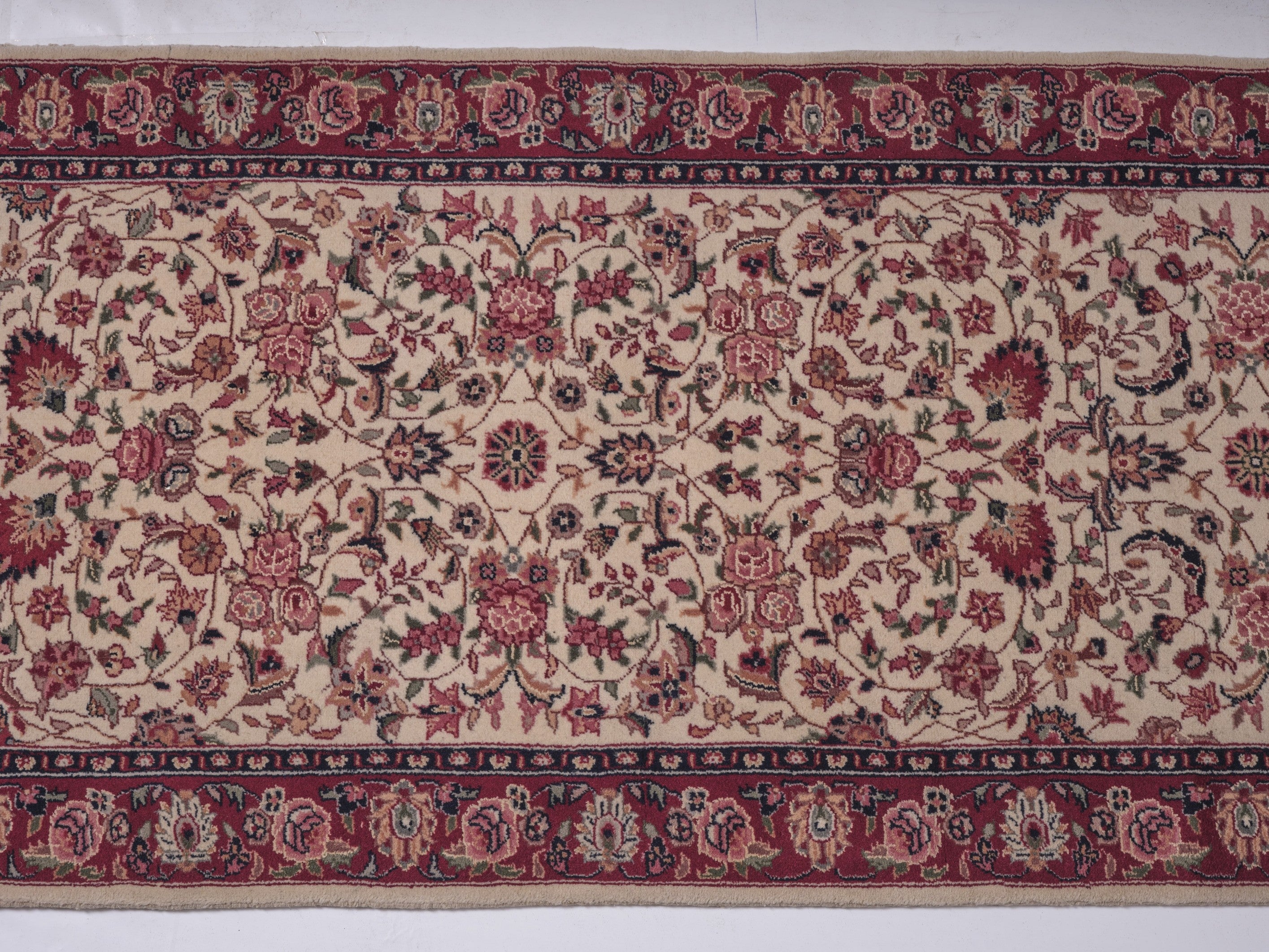 40028 Sino- tabriz Wool/ Silk Runner