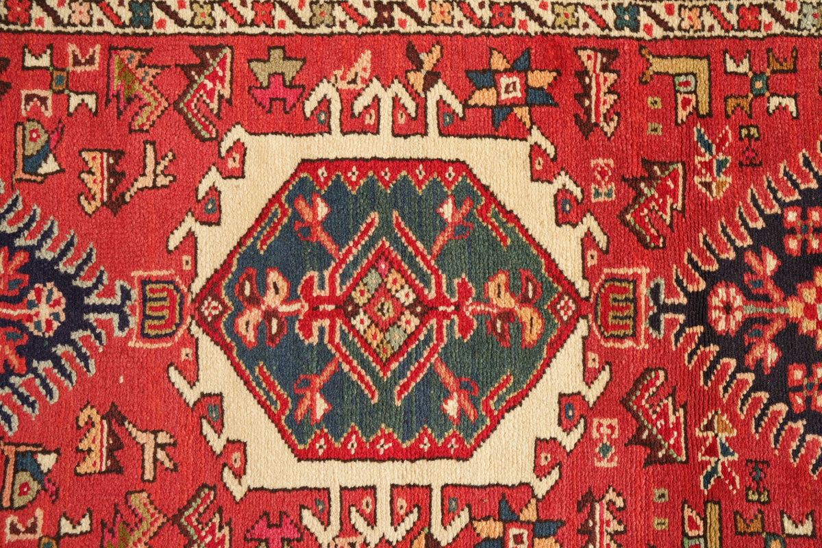 40053 Antique persian Heriz Runner