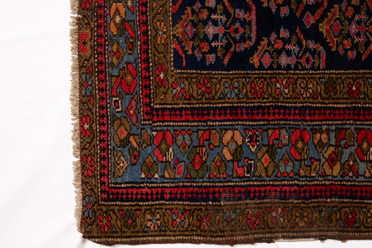 40101 Antique N.West  Persian