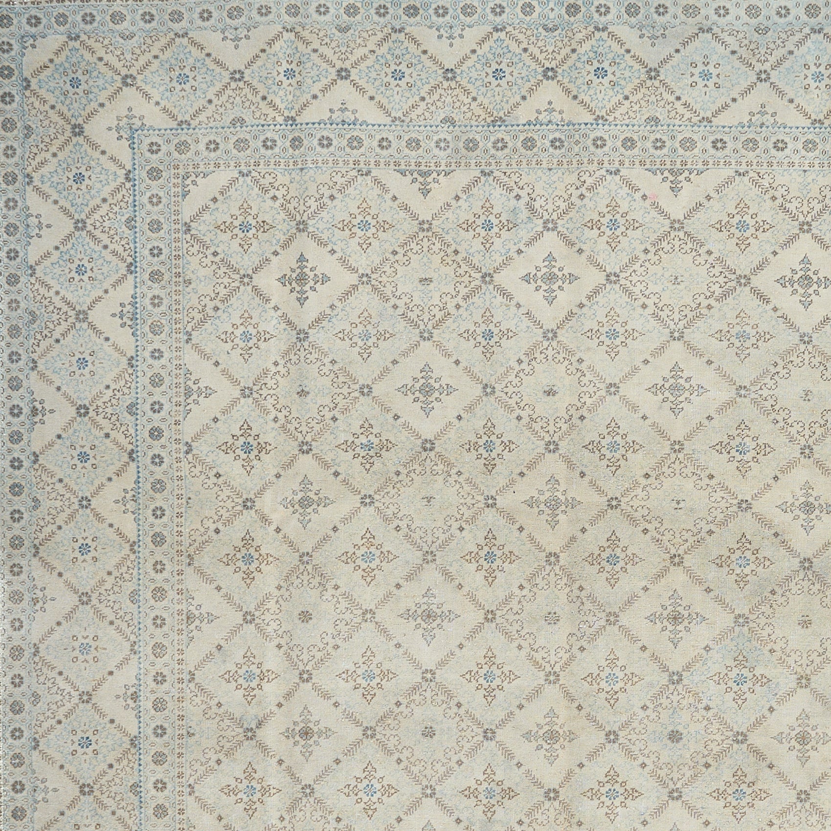 90040 Semi-Antique Persian Tabriz Rug Circa 1920