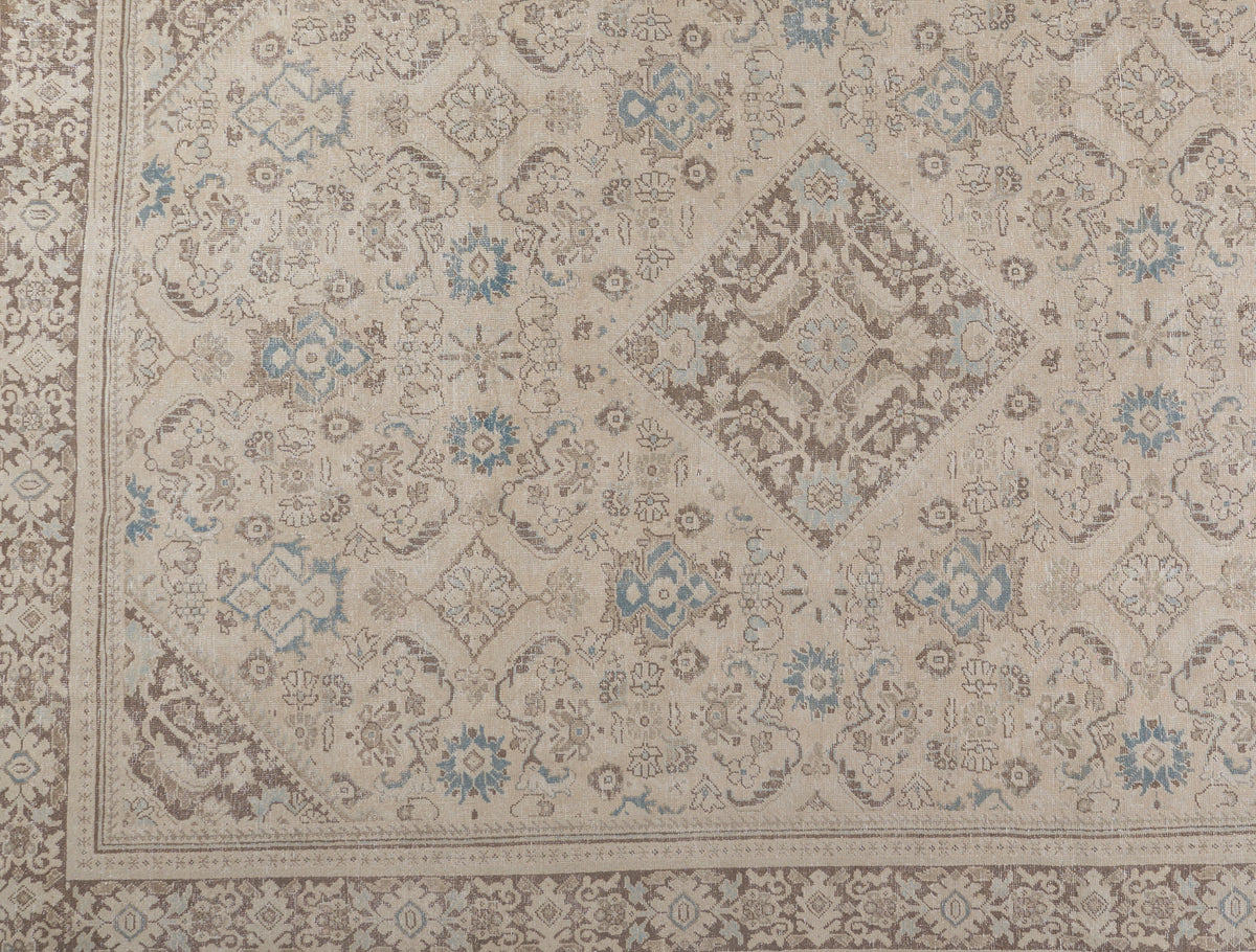 90079 Antique Persian Mahal Circa 1940
