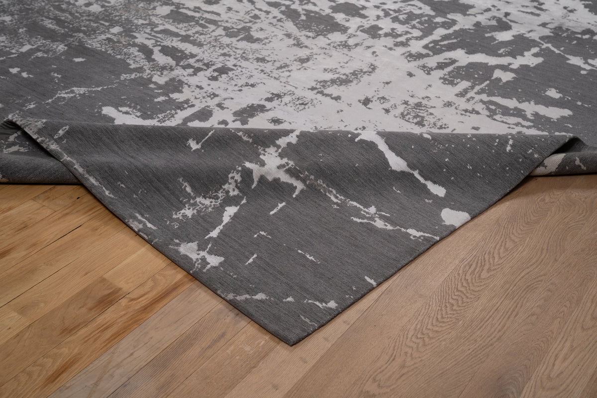 20005 Fine Hand Knotted Nepal Rug