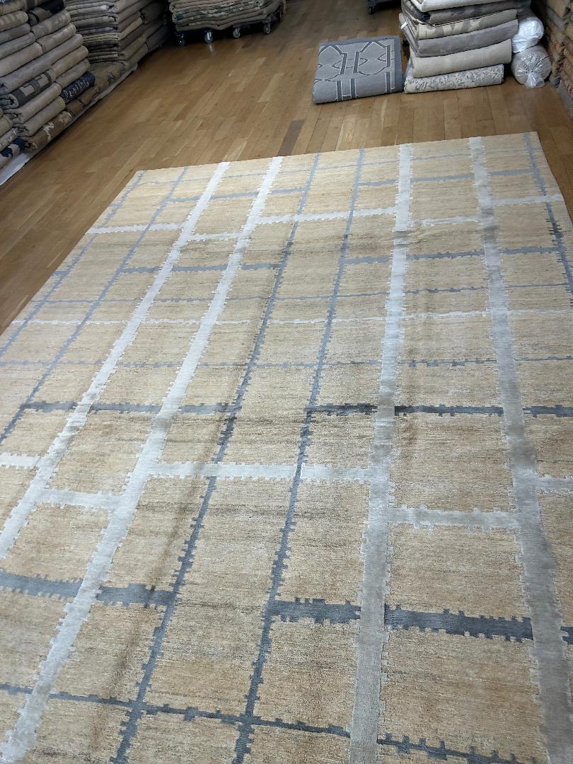 20006 Fine Hand Knotted Nepal Rug