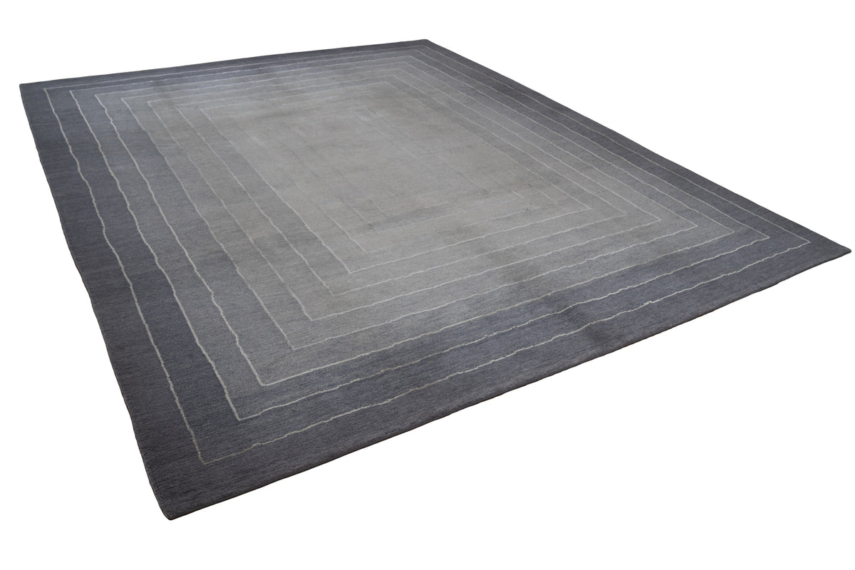 20028 Fine Hand Knotted Nepal Rug