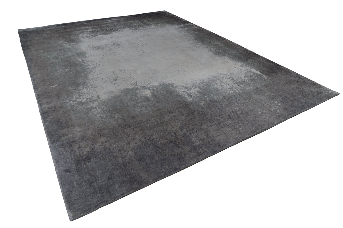 20037 Fine Hand Knotted Nepal Rug