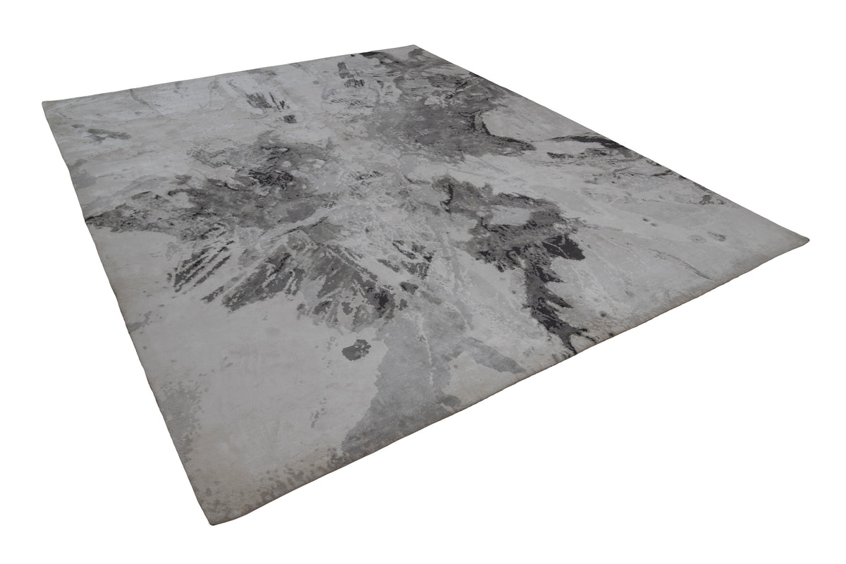 20042 Fine Hand Knotted Nepal Rug