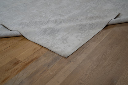 20074 Fine Hand Knotted Nepal Rug