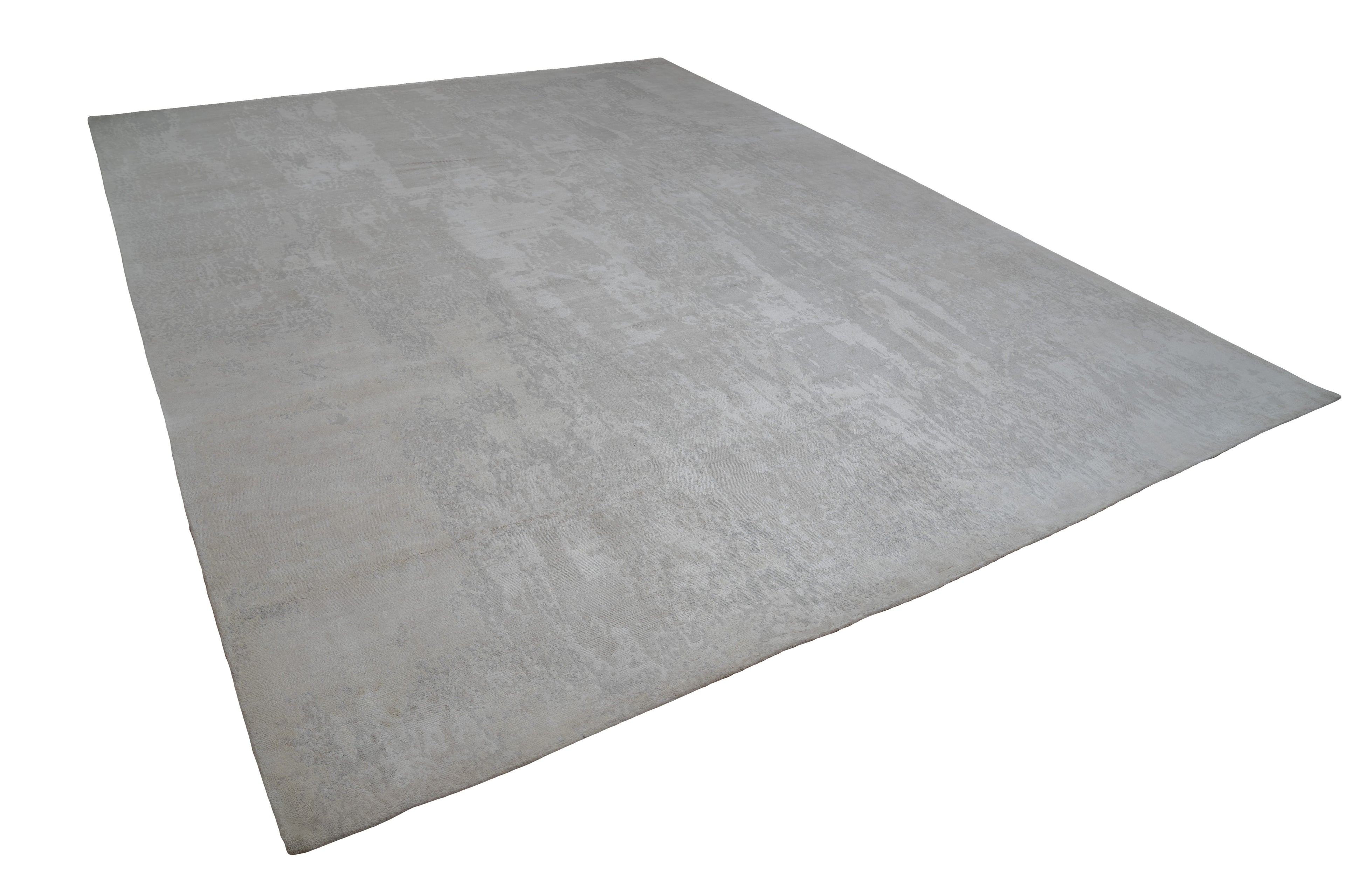 20074 Fine Hand Knotted Nepal Rug