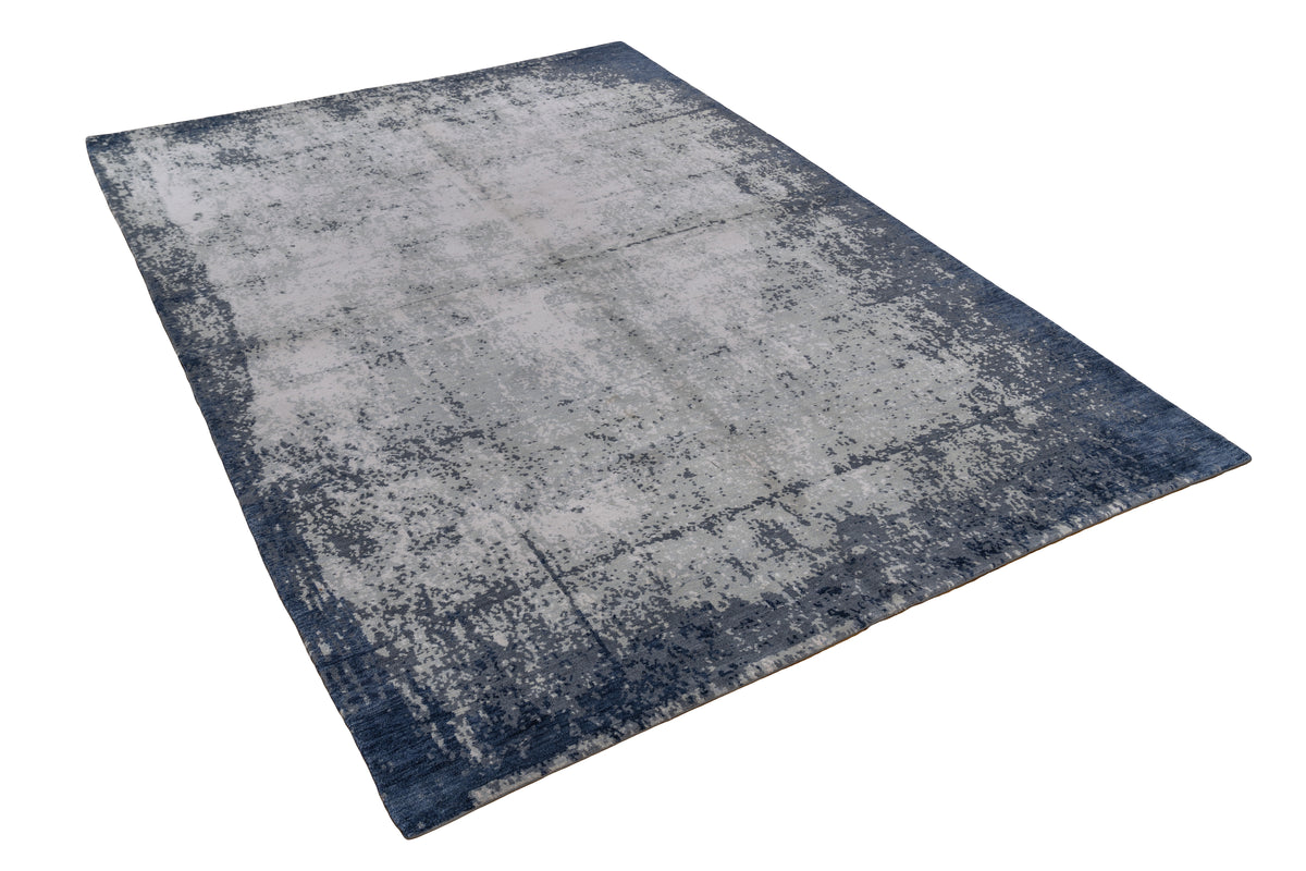 20089 Fine Hand Knotted Nepal Rug