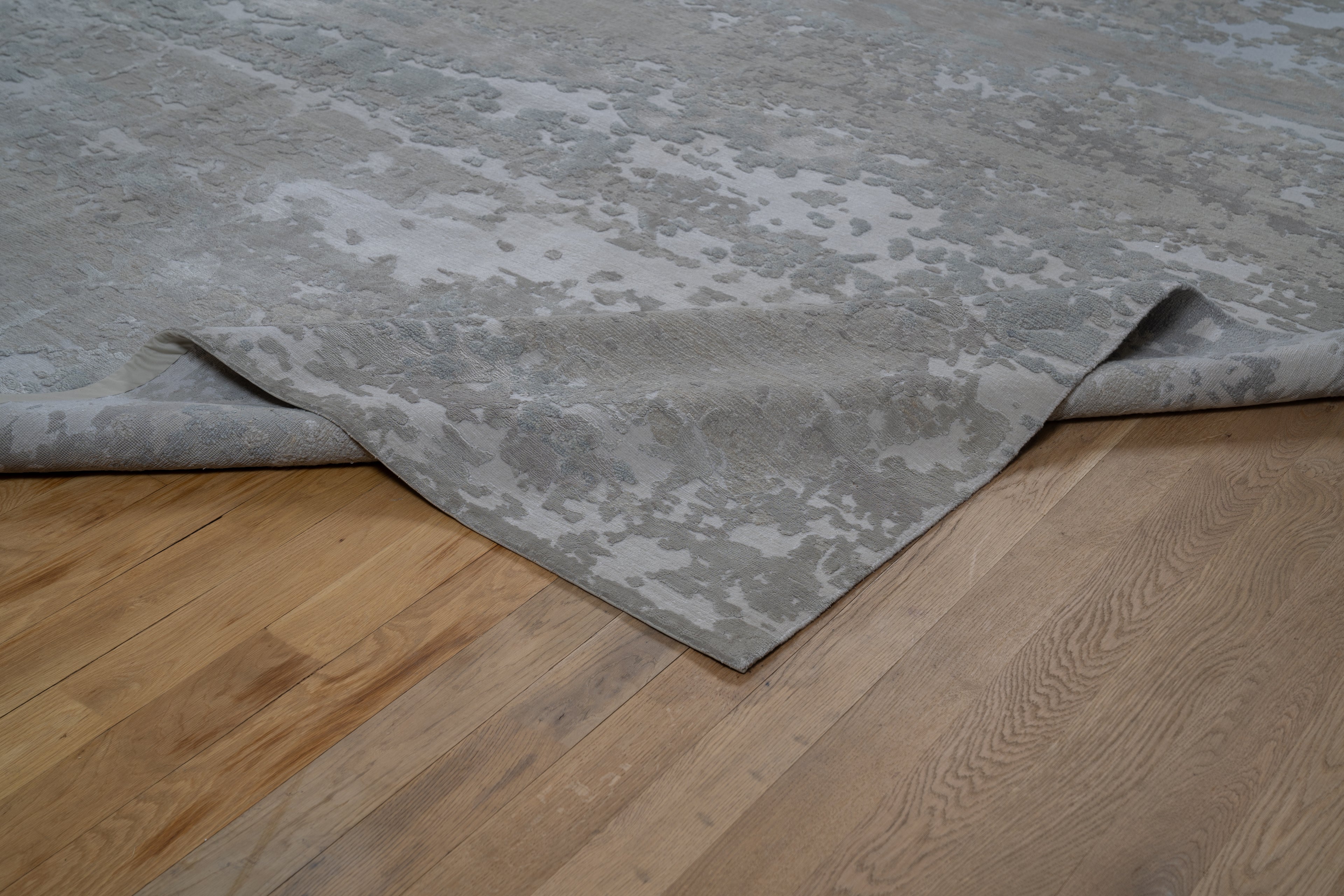 20092 Fine Hand Knotted Nepal Rug