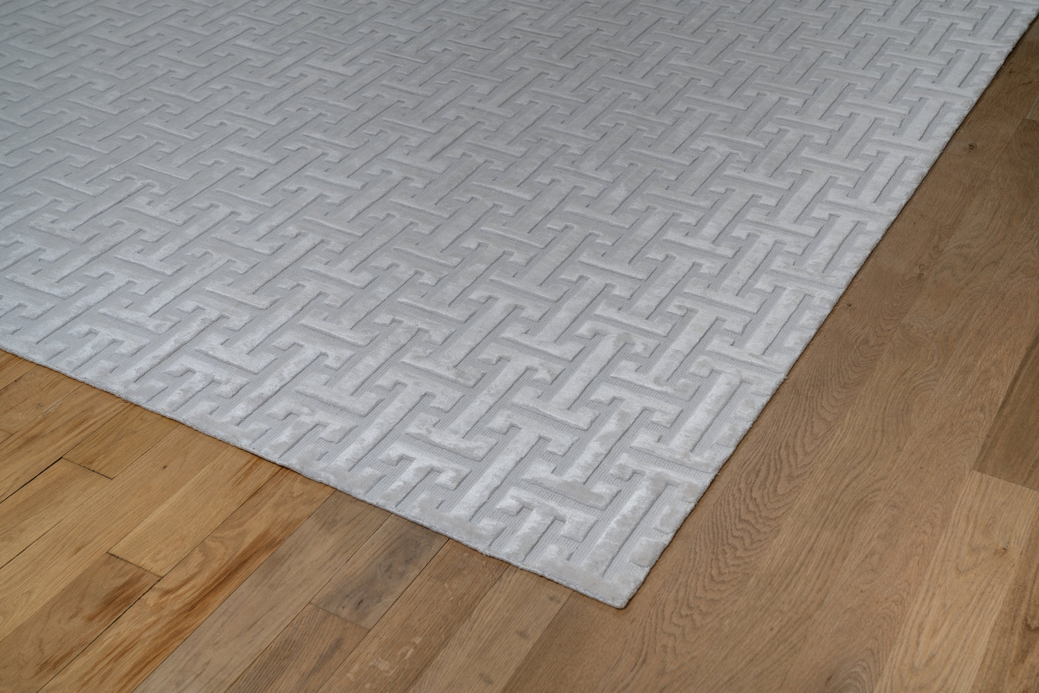 20111 Fine Hand Knotted Nepal Rug