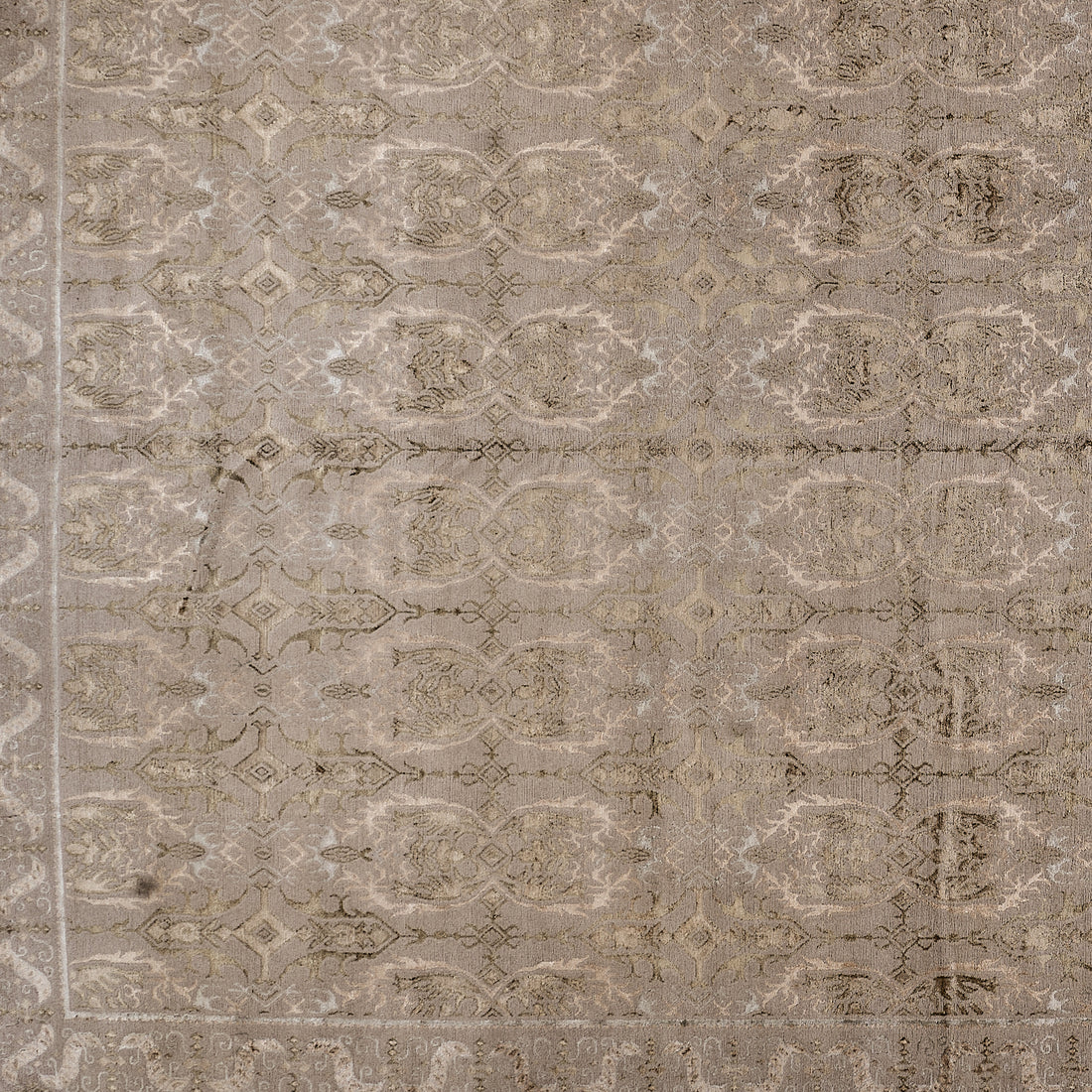 20163 Fine Hand Knotted Nepal Rug