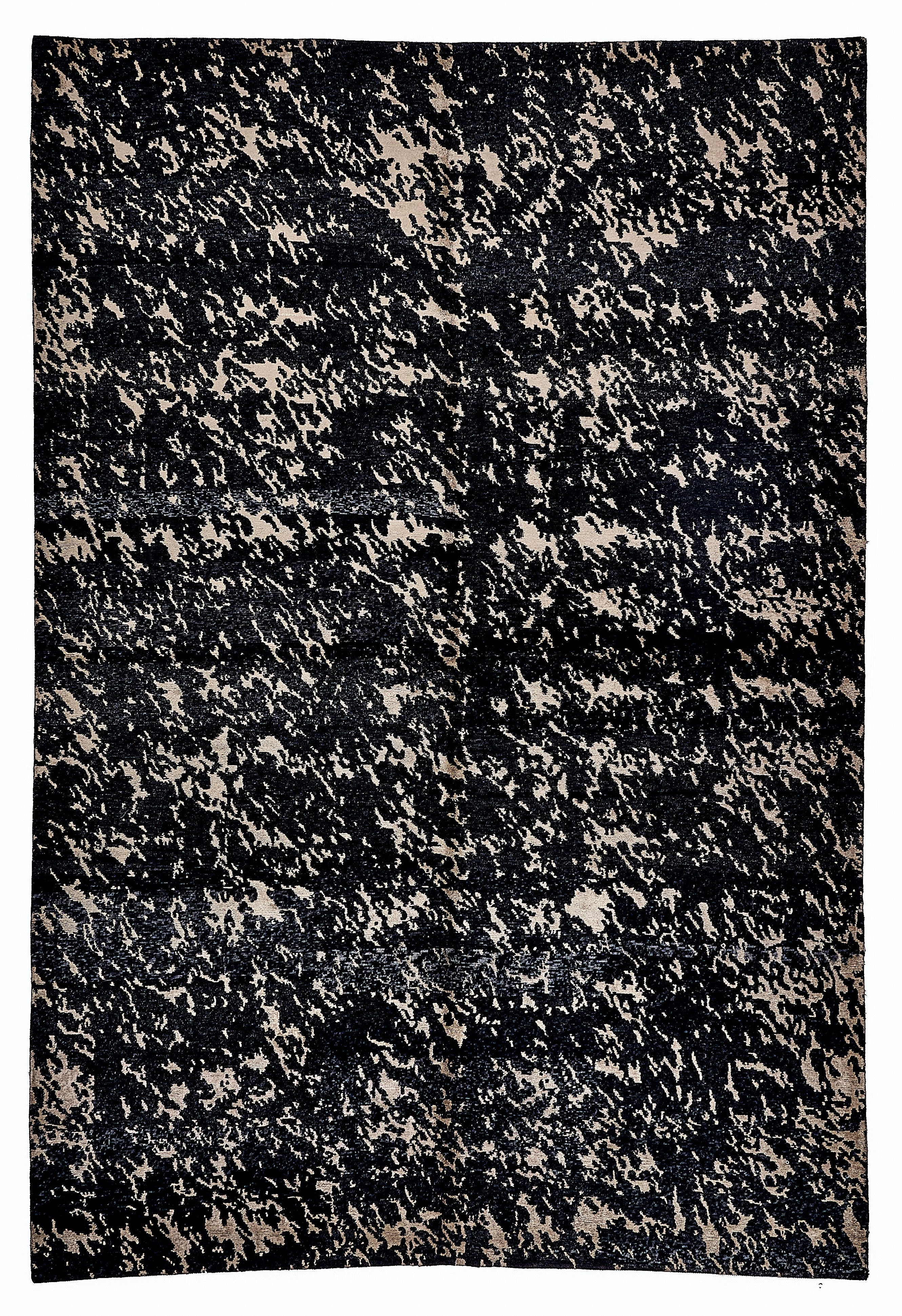 20188 Fine Hand Knotted Nepal Rug
