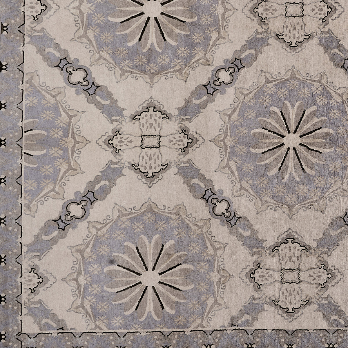 20189 Fine Hand Knotted Nepal Rug