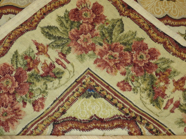 252 Needlepoint Carpet