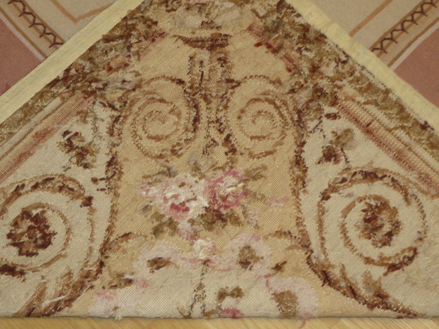 275 Needlepoint Carpet