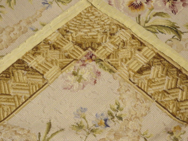 289 Needlepoint Carpet