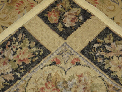 293 Needlepoint Carpet