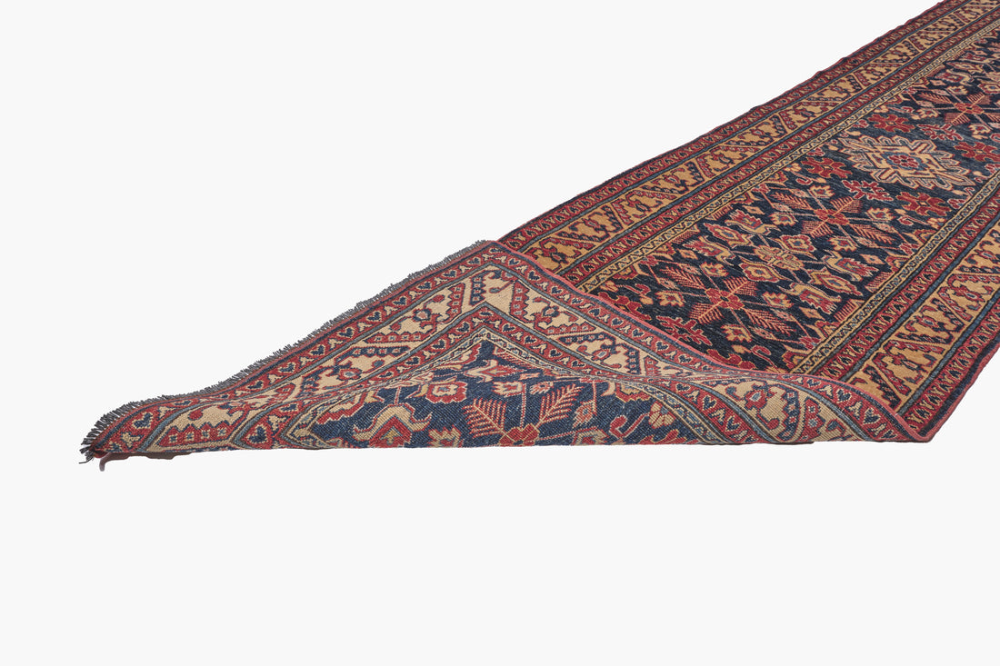 40007 Shirvan Runner
