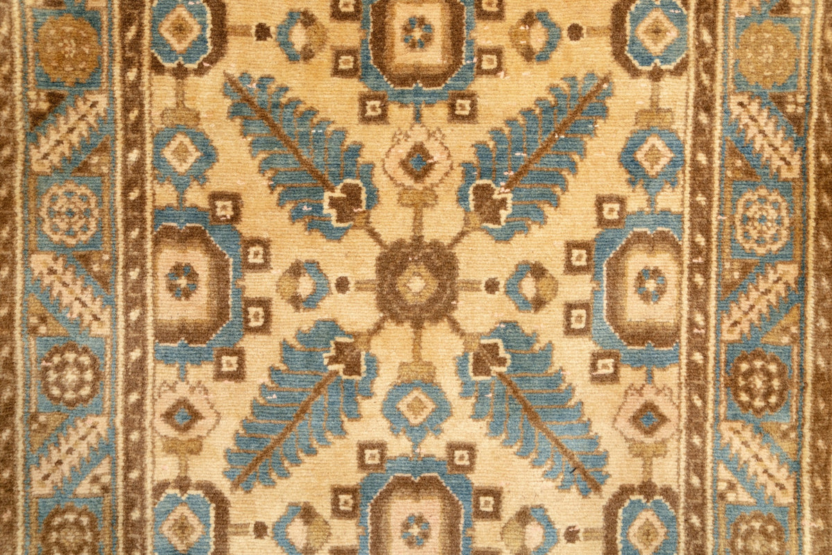 40050 Semi-Antique Persian Runner