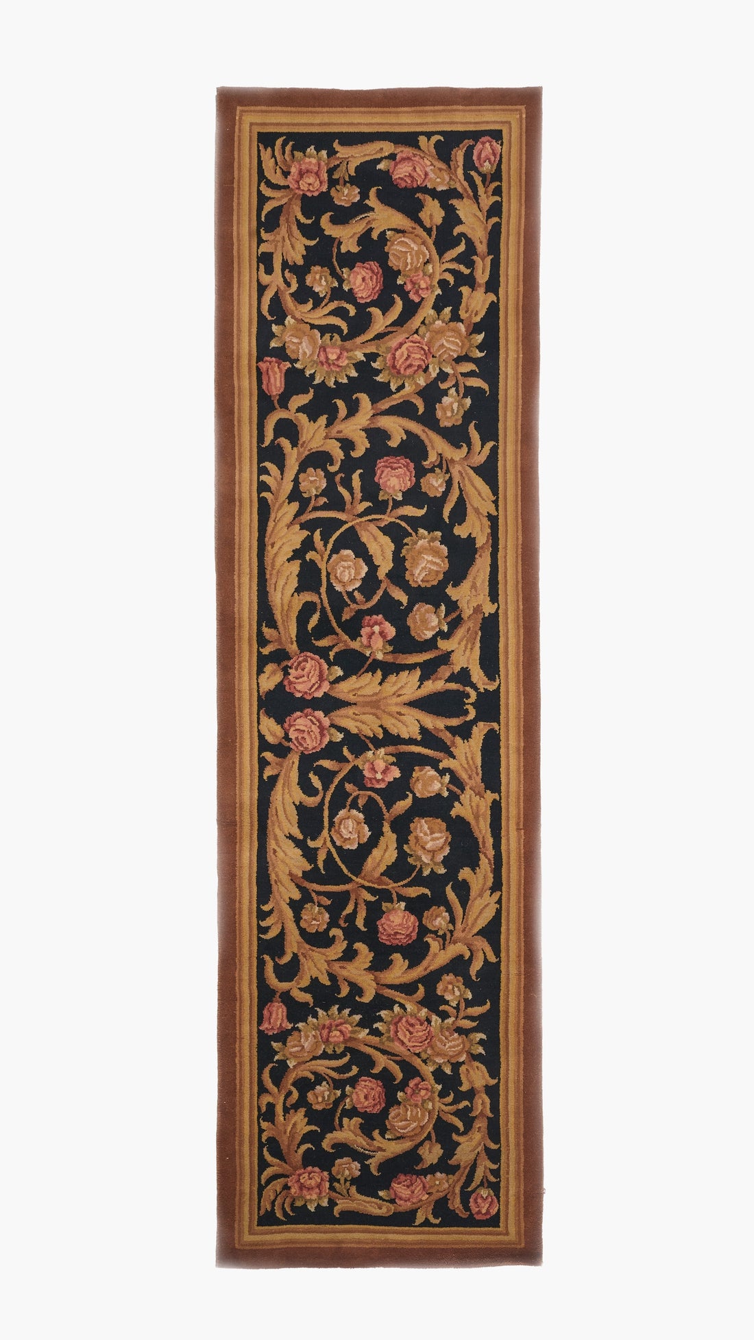 40067 Hand Knotted European Runner