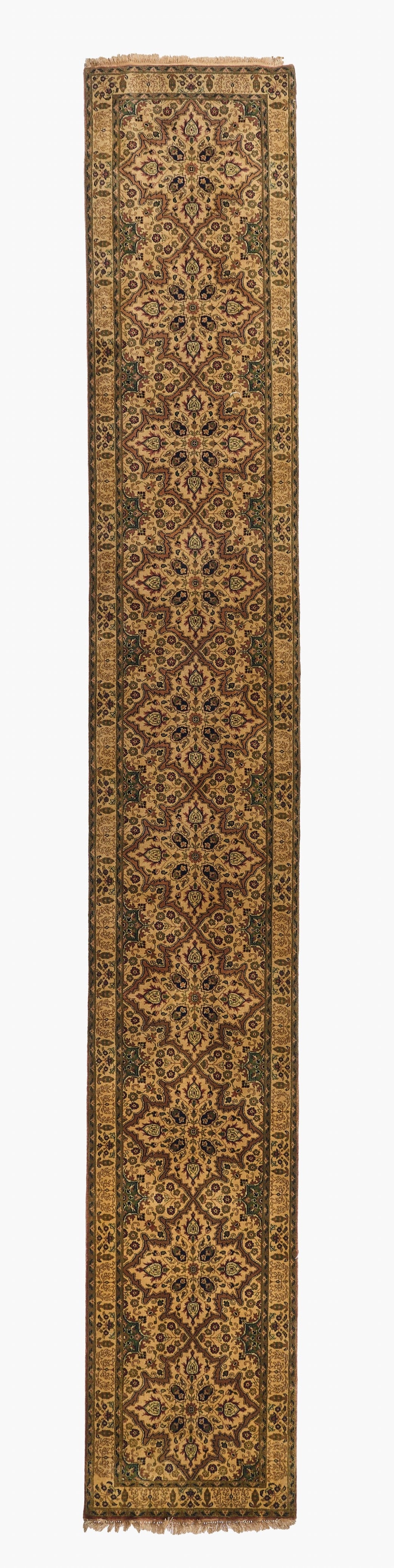 40068 Indo-Tabriz Runner