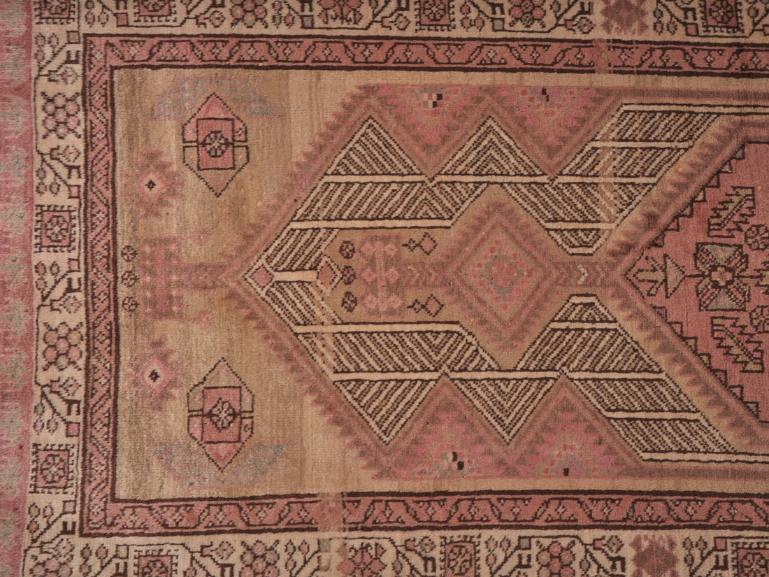40070  Antique N. West Persian Runne