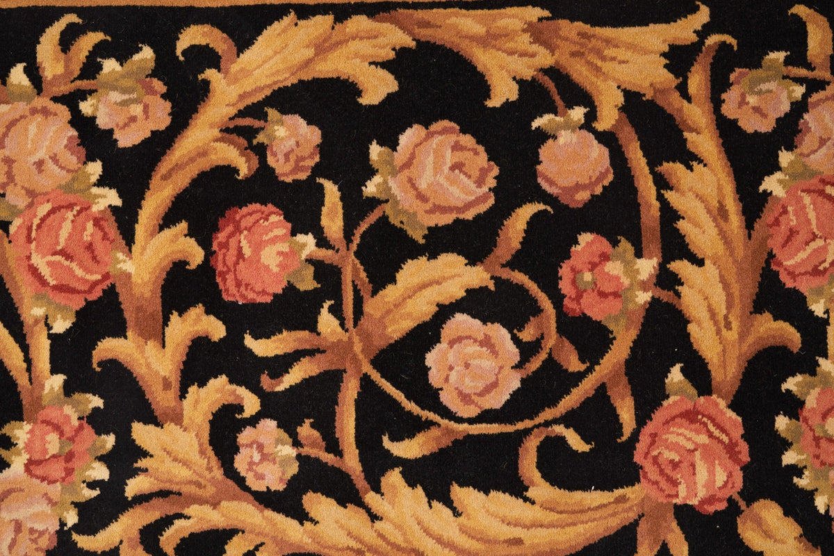 40093 European Hand Knotted
