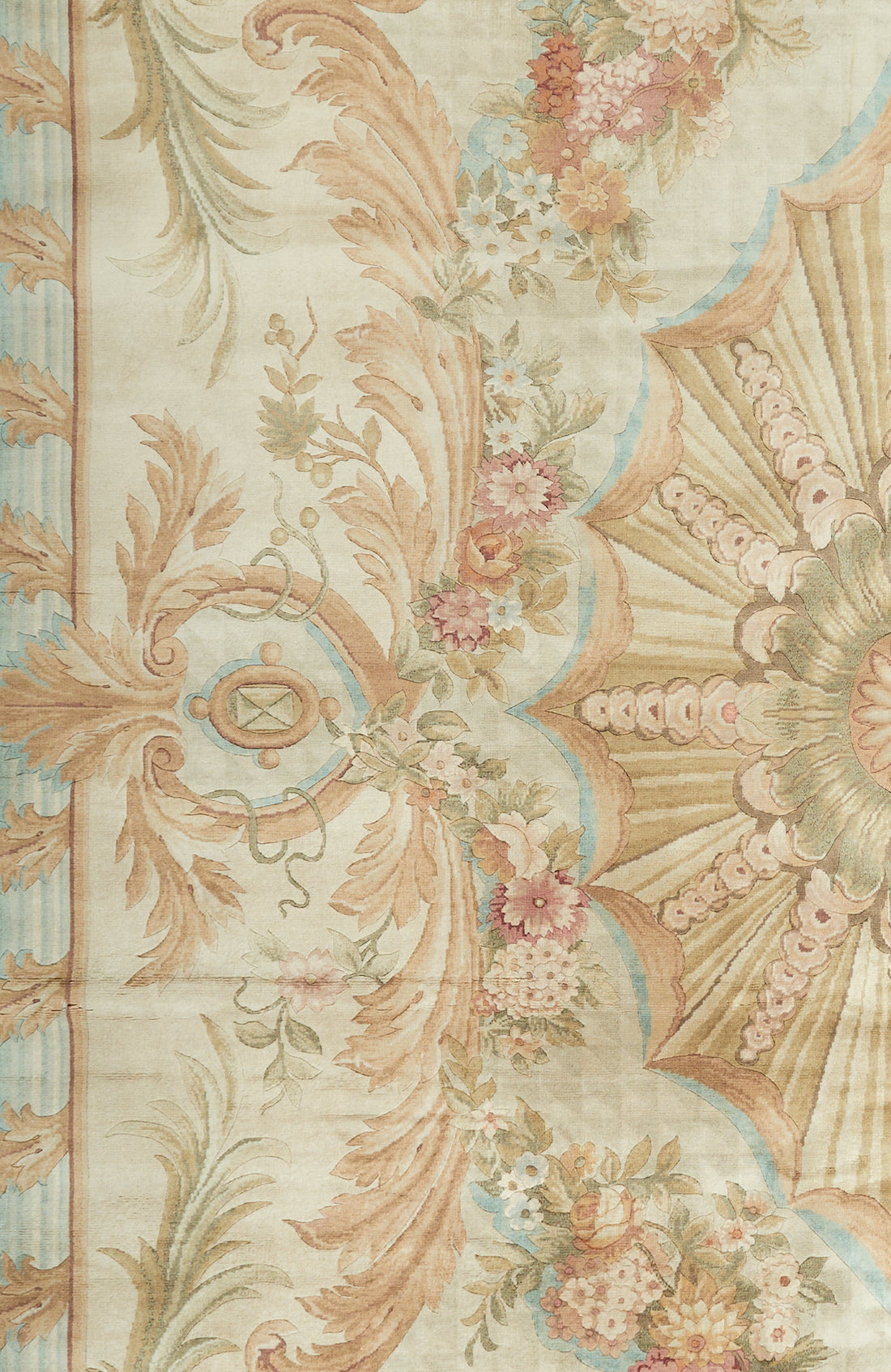 8005 Hand Knotted Savonnerie Carpet