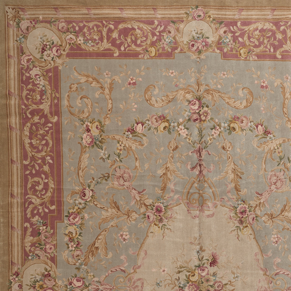 8013 Hand Knotted Savonnerie Carpet