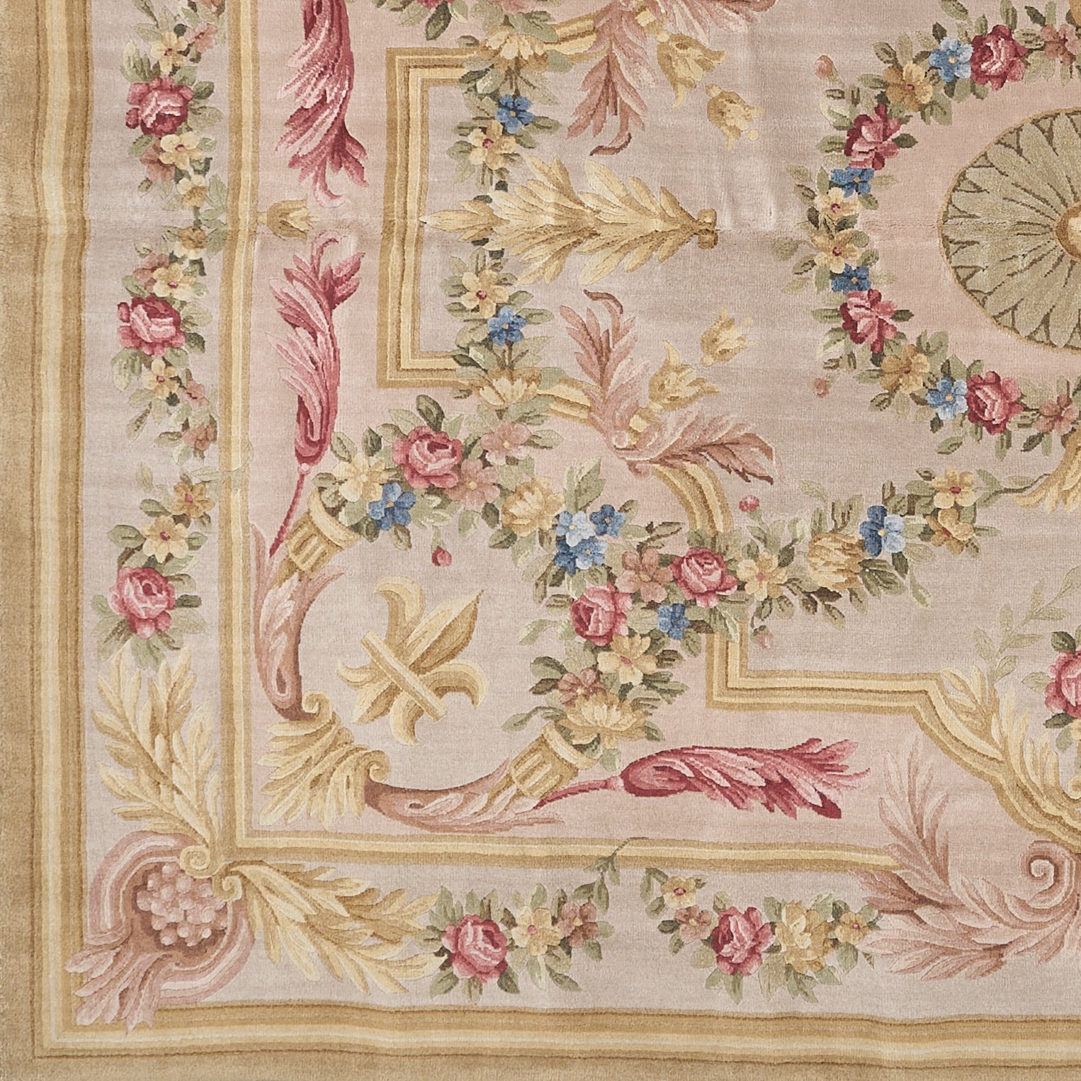 8073 Hand Knotted Savonnerie Carpet