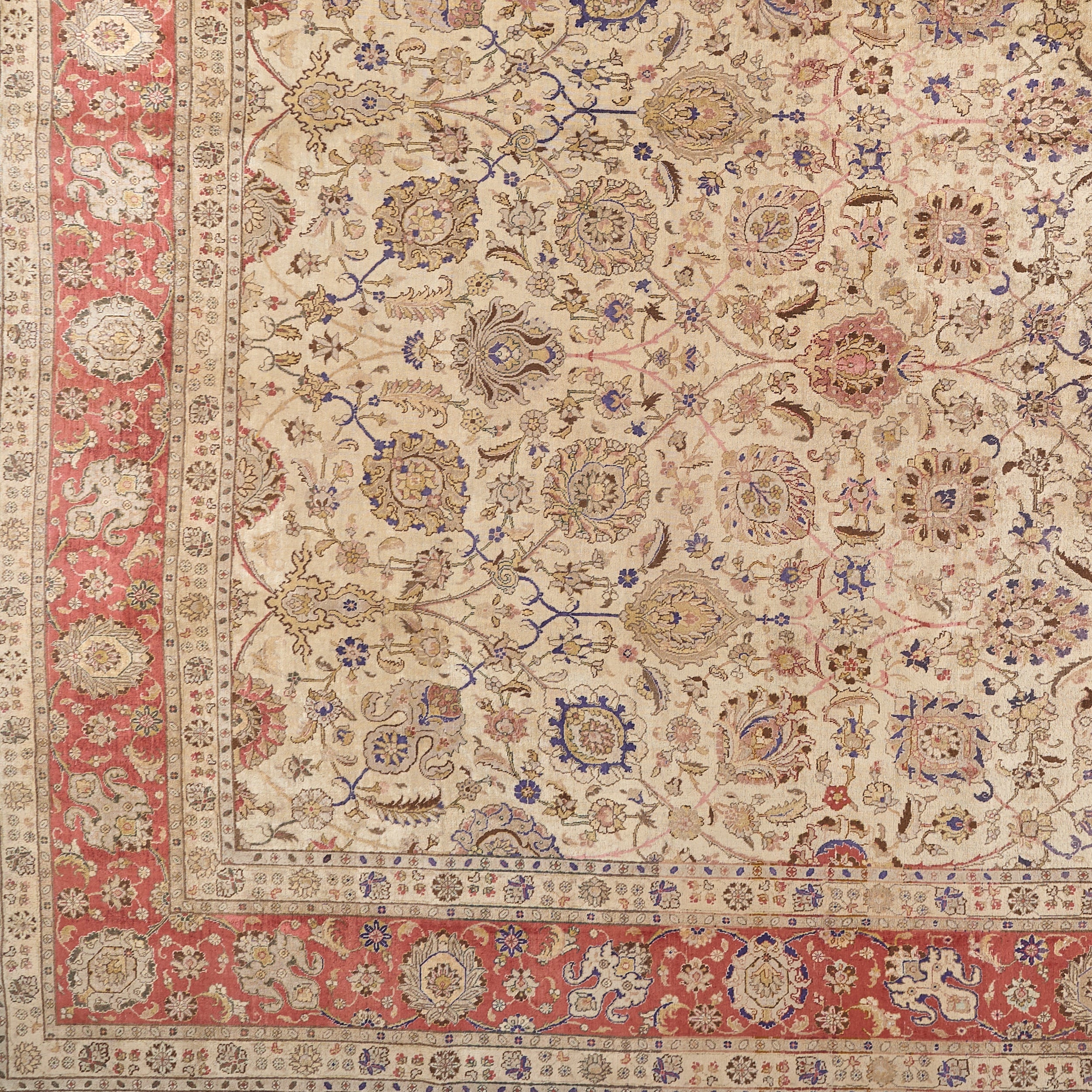 90008 Antique Persian Tabriz Carpet Circa 1900